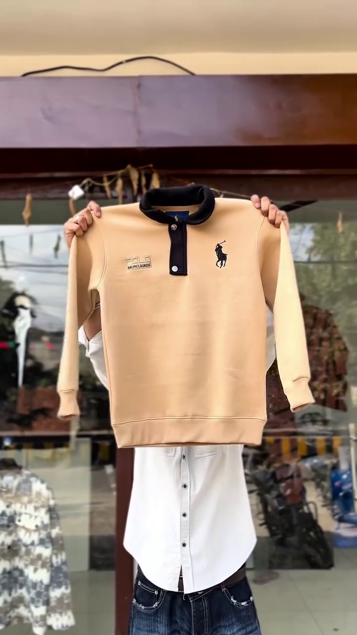 ✨Elegant Cream Premium Men’s Winter Sweatshirt With Stylish Contrast Collar & Full Sleeves✨