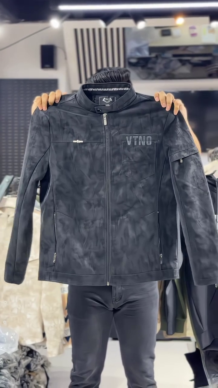 ✨Premium Winter Classic Cream Stylish Men’s Zipper Jacket With Smart Collar, Soft Comfort Fabric & Trendy Front Pocket Design✨