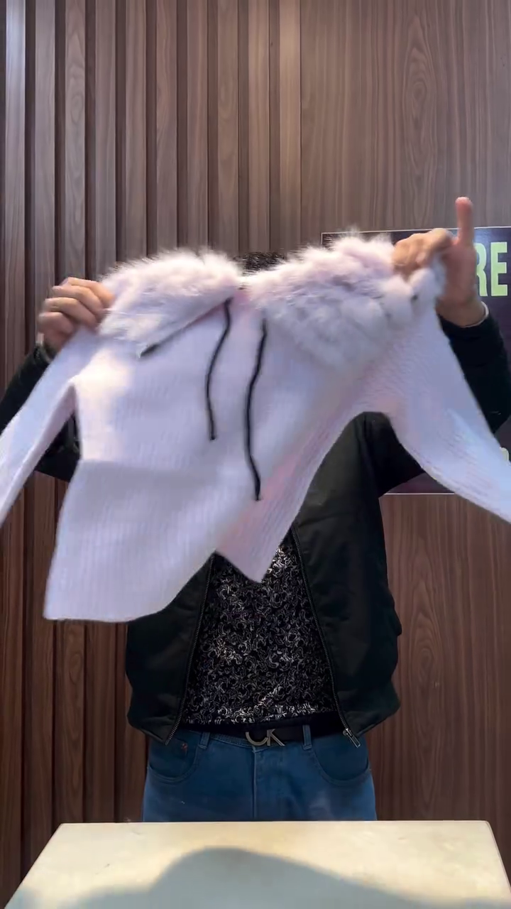 Cocoa Whirl: Cropped Knit with Fuzzy Collar & Autumn Soul” 🍂🤎🧶