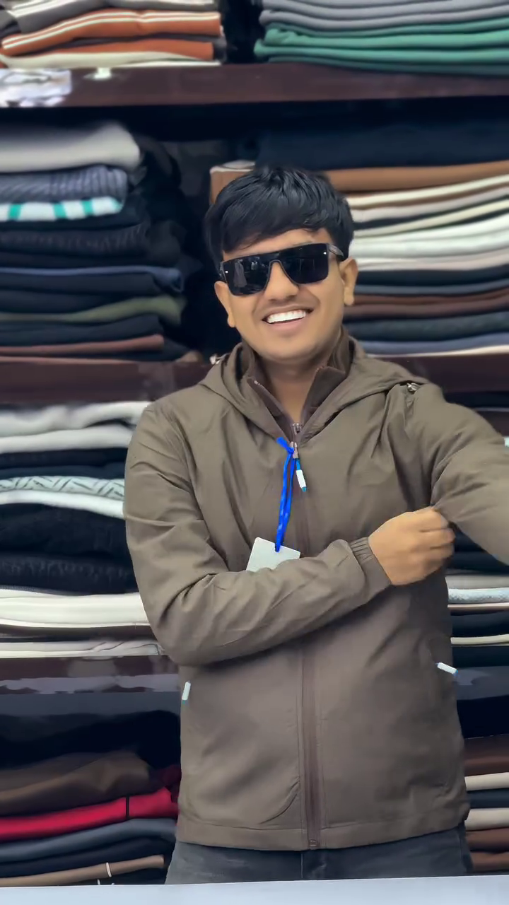 Mosaic Blaze: Dual-Tone Fleece in Tribal Rhythm🔷🧥🔶