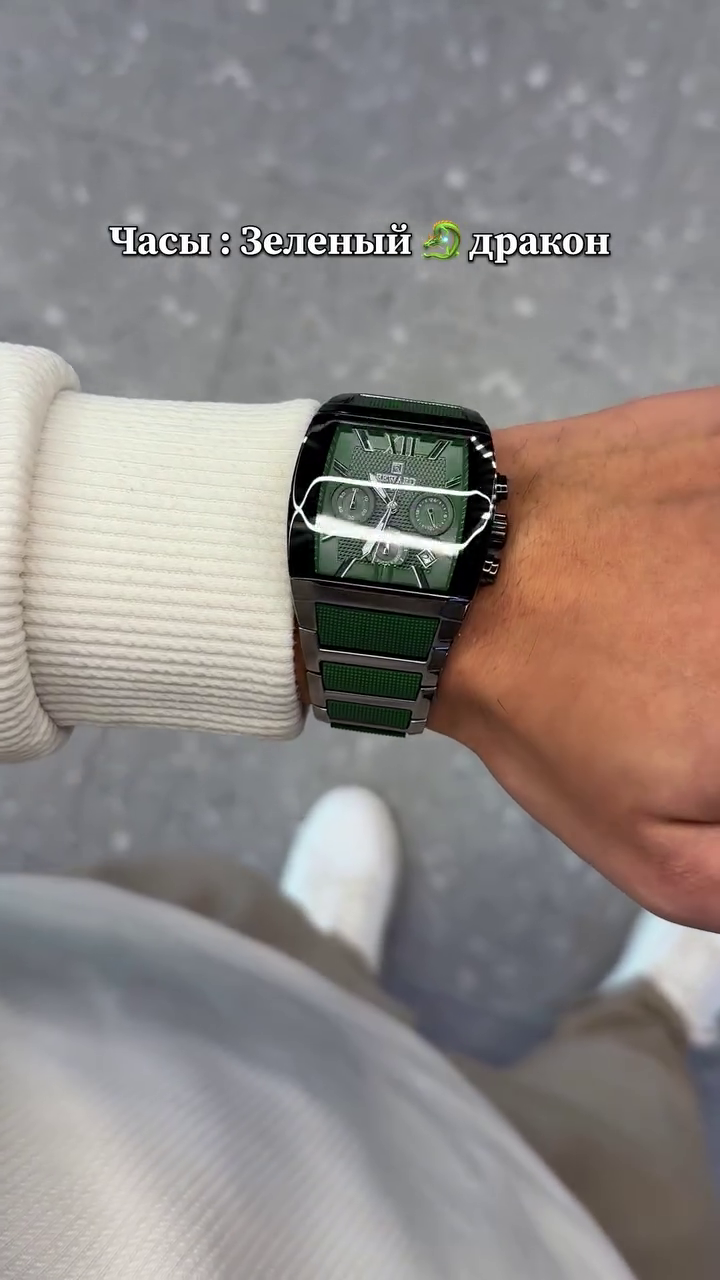 Emerald Dragon Elite Square Dial Luxury Chronograph Watch with Textured Green Metal Strap