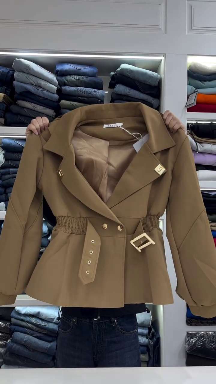 “Chestnut Zip: Market Mood with Sunglass Swagger” 🧥🕶️🛍️