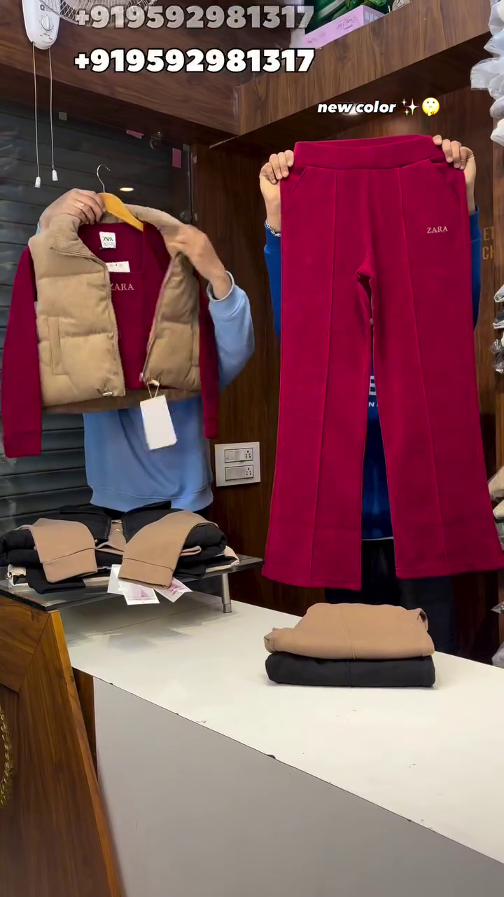 “Beige Drift: Puffer Vest Calm with Sweatshirt Soul & Streetwise Ease” 🤍🧥🖤