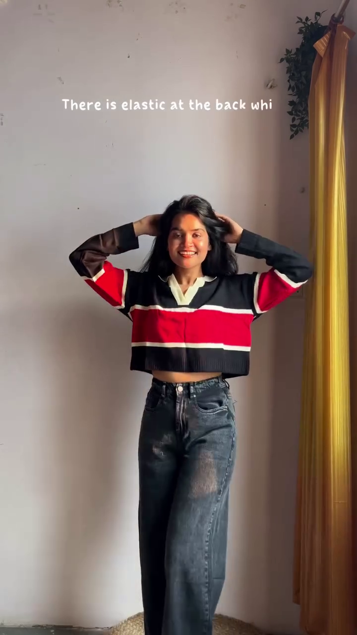 “Stripe Bloom: Cropped Knit with Wide-Leg Rhythm & Retro Pulse” 🖤🔴🤍