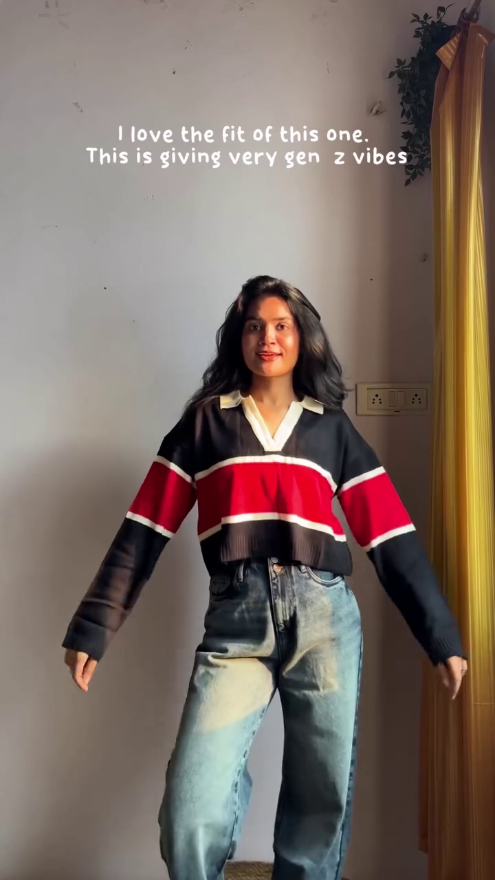 “Stripe Bloom: Cropped Knit with Wide-Leg Rhythm & Retro Pulse” 🖤🔴🤍