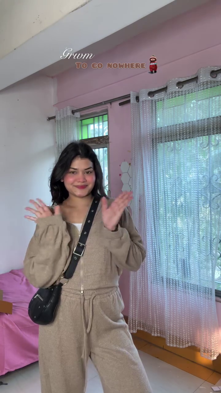 Women’s Minimalist Earth-Tone Linen-Blend Utility Co-Ord Set with Relaxed Fit, Adjustable Waist