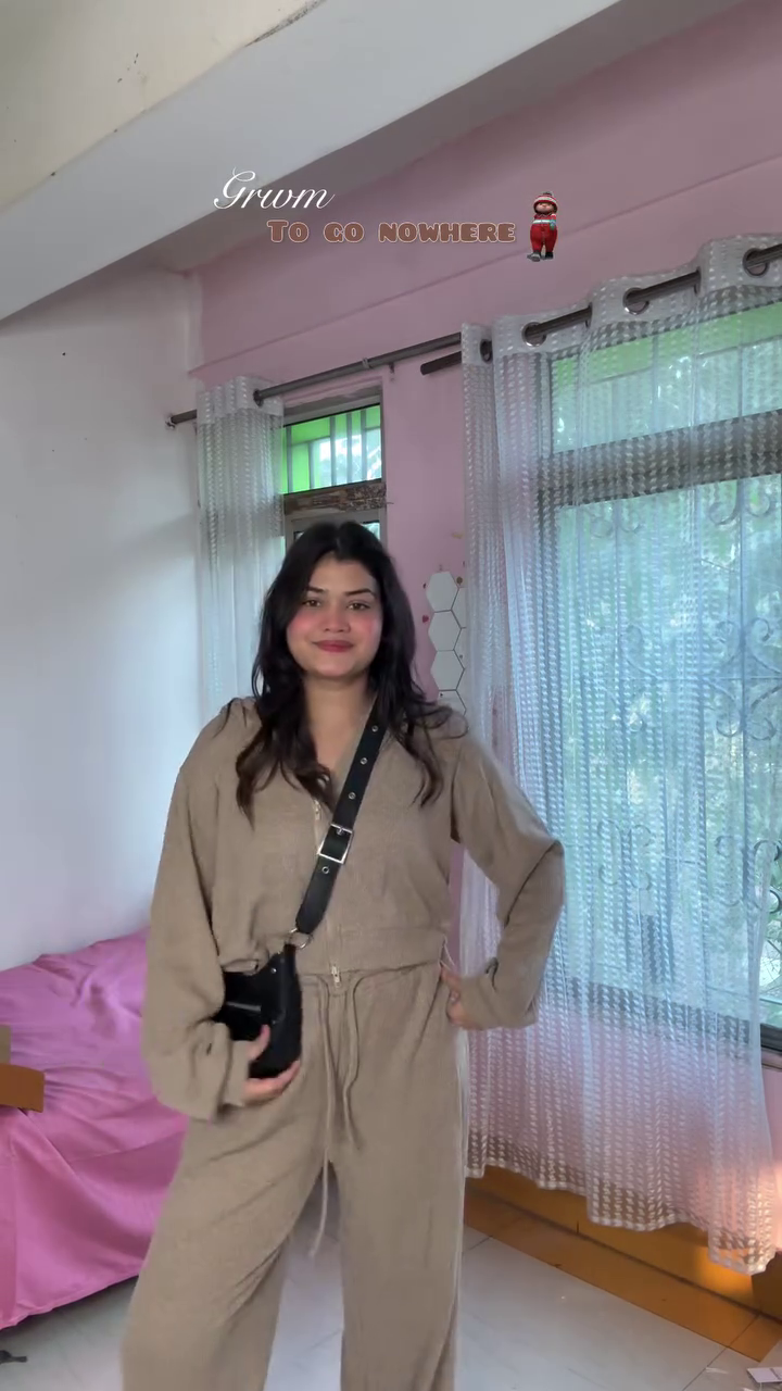 Women’s Minimalist Earth-Tone Linen-Blend Utility Co-Ord Set with Relaxed Fit, Adjustable Waist