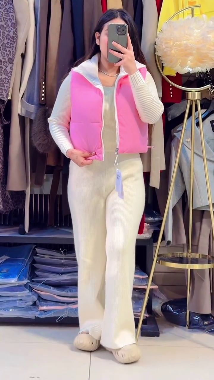 “Bubble Syntax: Pink Puffer Vest & Knit Coordinates of Cozy Contrast & Mirror Mood 💗🧥✨”