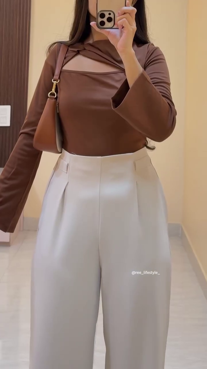 “Verdant Verse: Wrap Top & Cream Trousers of Poised Contrast & Mirror Elegance 💚📜✨”