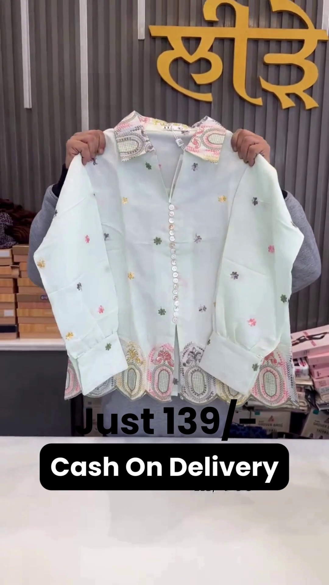 Pink Floral Embroidered Shirt 🌸💗 with Decorative Collar ✨ White Buttons ⚪ and Long Sleeves 👕