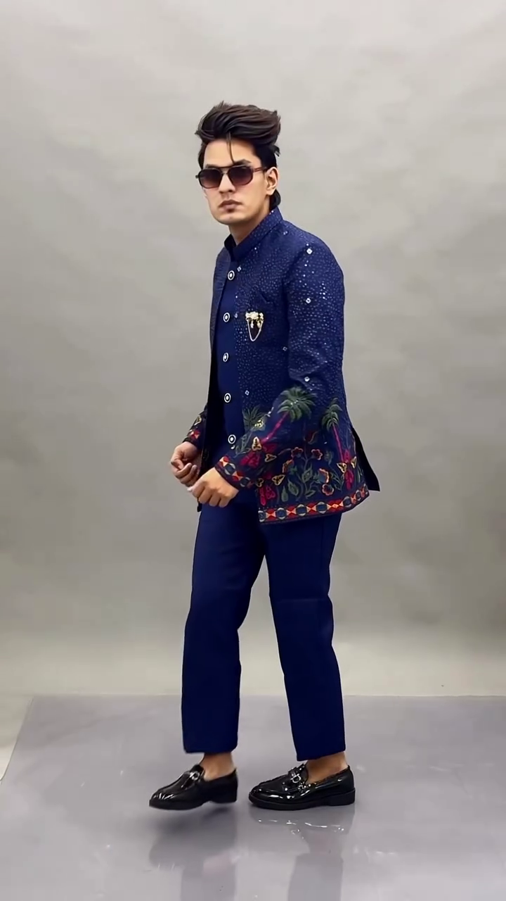 Deep Maroon Designer Indo-Western Embroidered Bandhgala Blazer with Matching Tailored Trousers for Men 🤵🔥