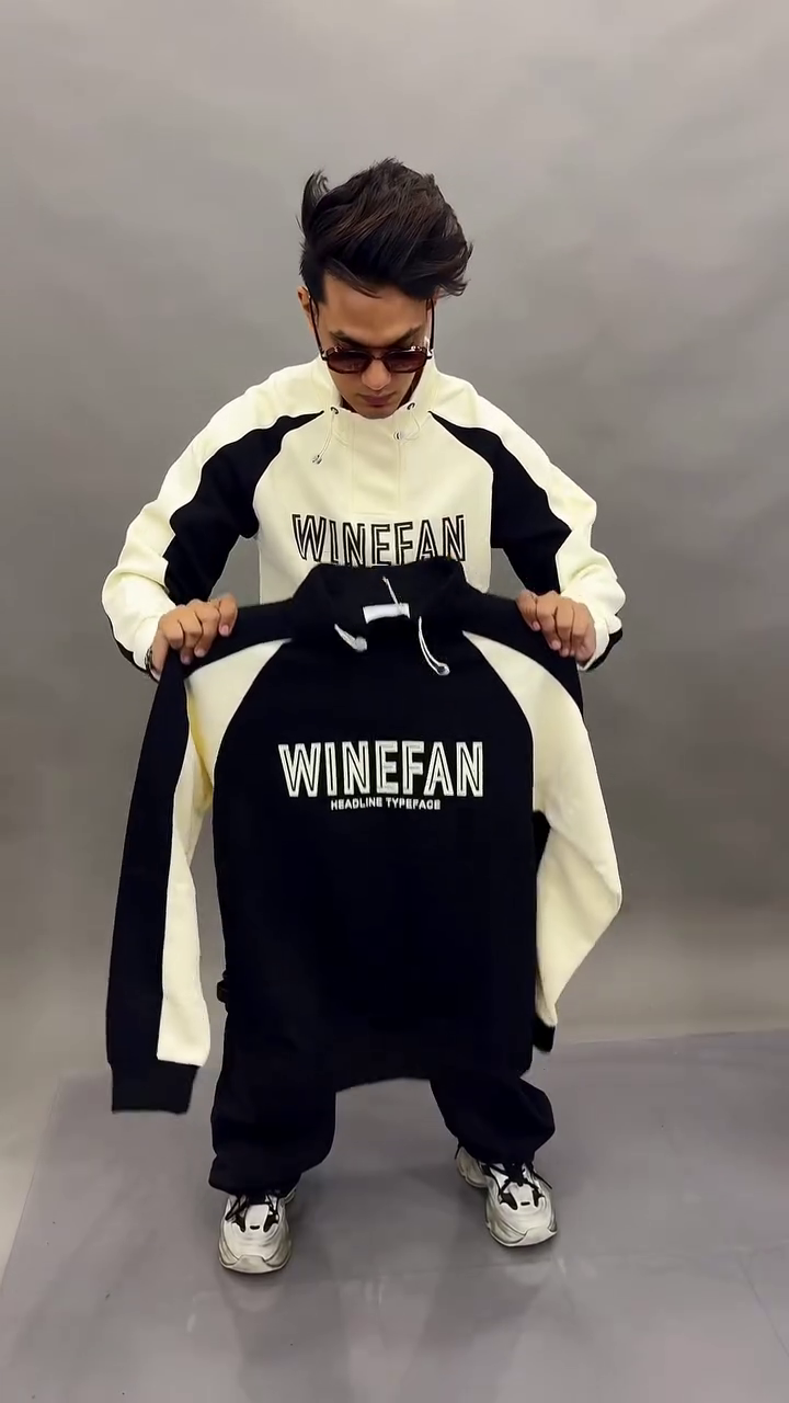 Cream & Black Color-Block Hooded Sweatshirt with Multi-Pocket Black Cargo Pants Streetwear Set for Men 🧥⚡