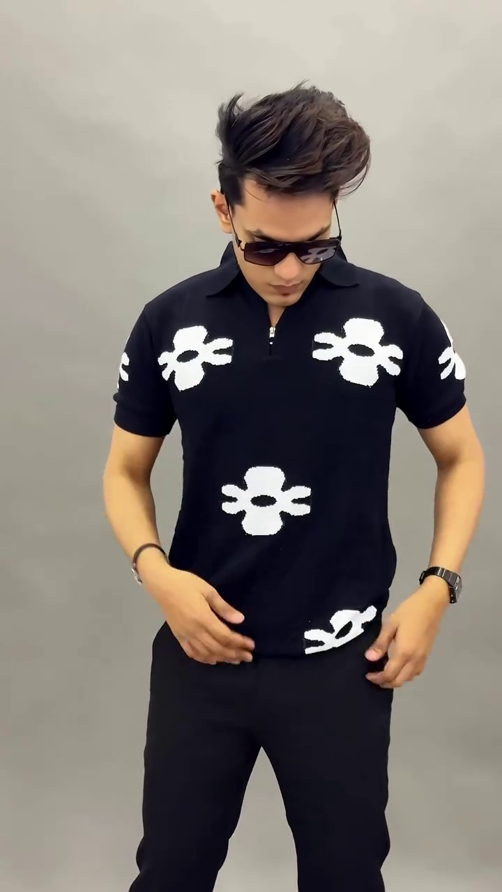 Beige Floral Textured Half-Zip Polo T-Shirt for Men 🌼🤎