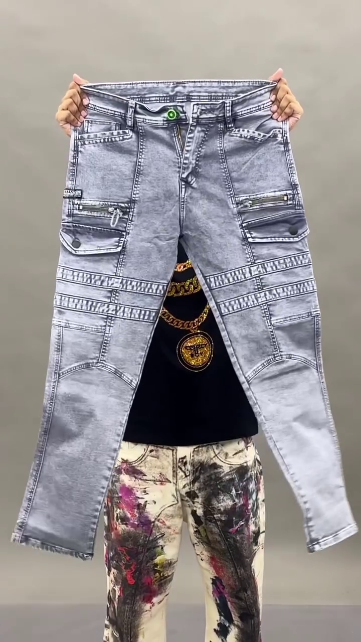 Rugged Urban Multi-Pocket Stone-Washed Grey Biker Style Slim Fit Denim Jeans for Men 👖🔥