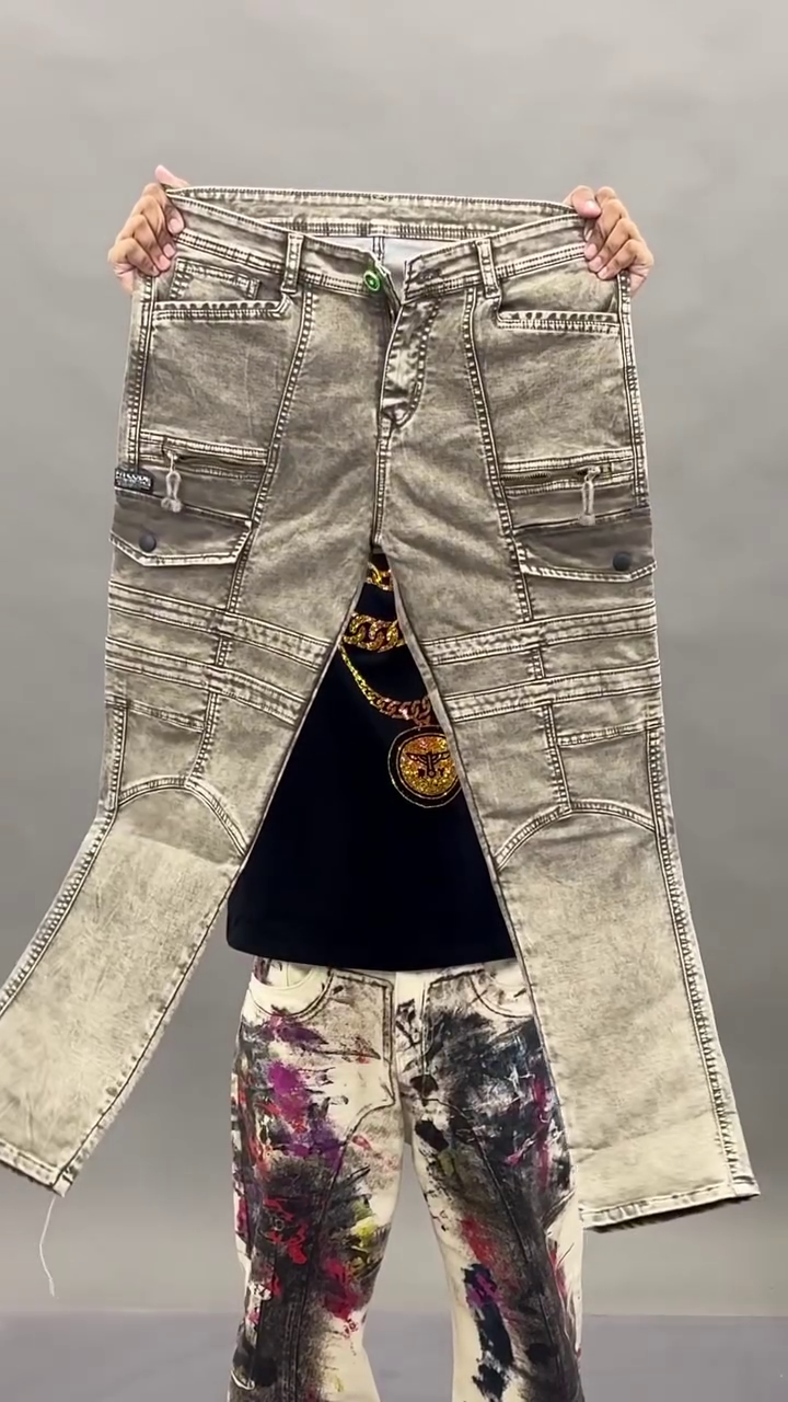 Rugged Urban Multi-Pocket Stone-Washed Grey Biker Style Slim Fit Denim Jeans for Men 👖🔥