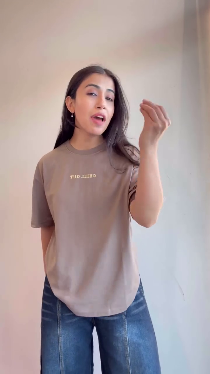 Women’s Oversized Black Graphic Printed Topographic Map Design T-Shirt with Abstract Red Sun Artwork 🌞🖤✨