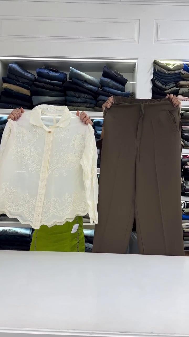 Premium Off-White Floral Embroidered Button-Front Shirt with Scalloped Hemline & High-Waist Brown Straight Formal Trousers Combo for Women 🤍🌿👖