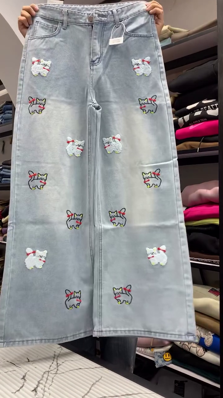 Light Wash Wide-Leg Denim Pants with Playful Multi Puppy Appliqué Embroidery & High-Waist Straight Fit 🐶💙👖✨