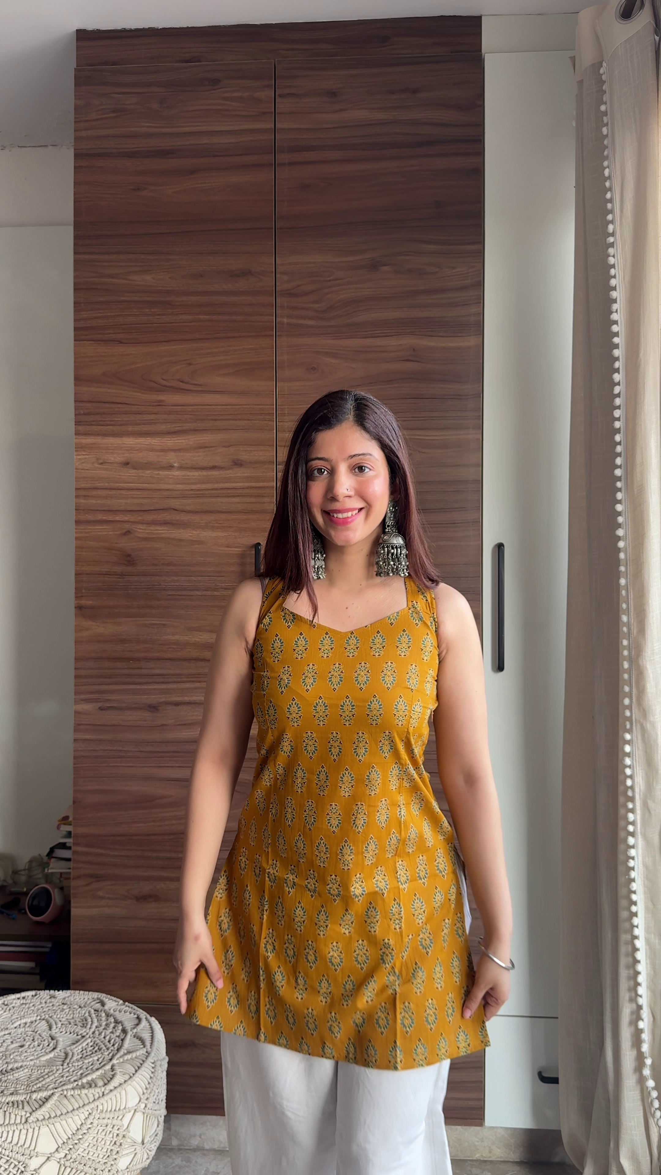 Teal Sleeveless Straight-Cut Ethnic Style Tunic Top with Minimal White Motif Print Paired with Off-White Wide-Leg Palazzo Pants