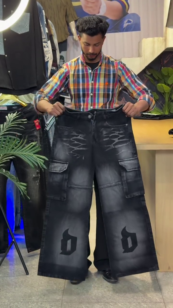 Dark Wash Wide-Leg Cargo Denim Jeans with Faded Thigh Pattern Detailing and Large Side Utility Pockets