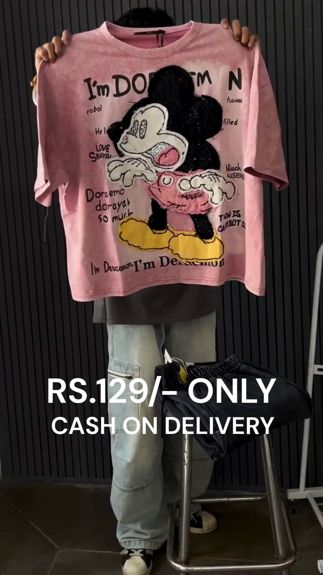 🎨 Mickey Magic Joggers & Tee Set – Playful Streetwear Vibes! 🎨
