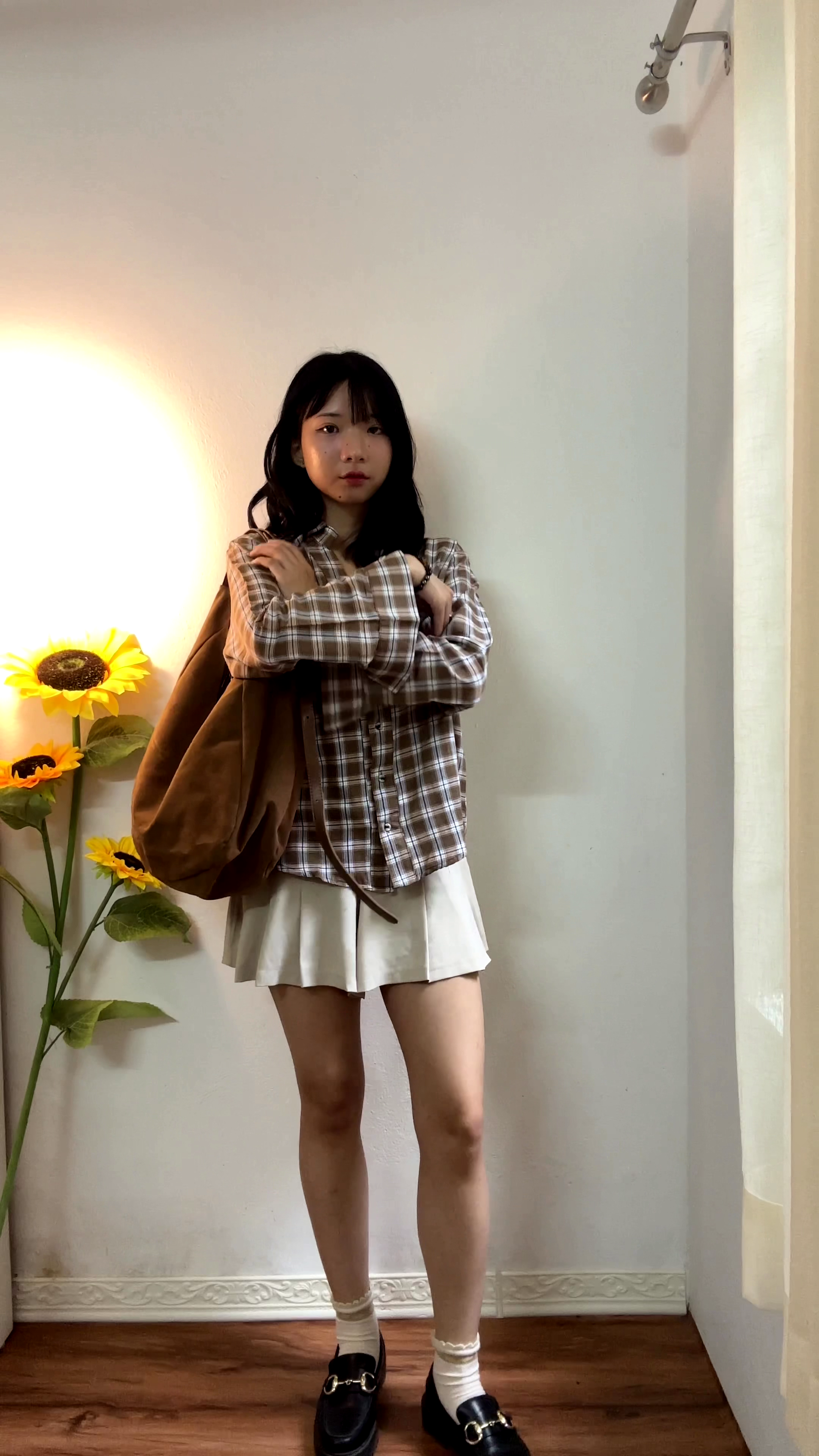 🌻 Cozy Brown Plaid Button-Down Shirt – Effortless Fall Chic! 🌻