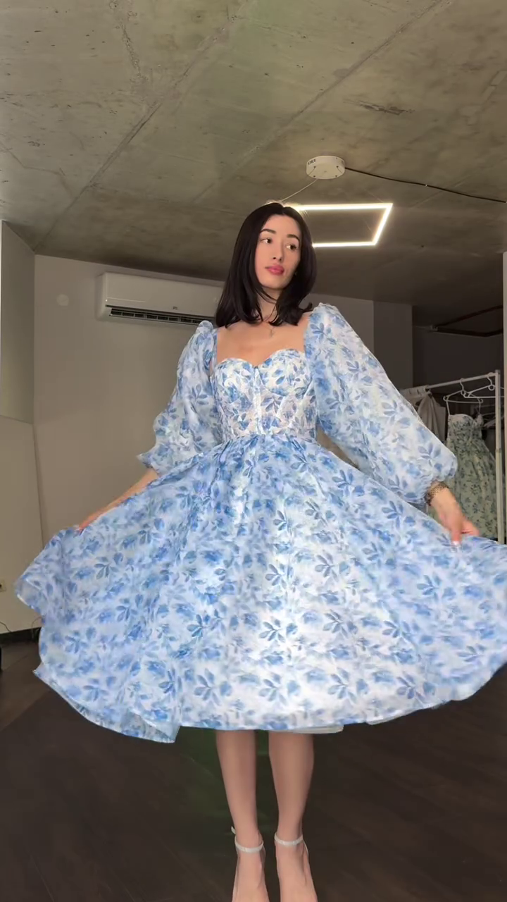 🌼 Blue Floral Puff Sleeve Mini Dress – Twirl-Worthy Elegance! 🌼
