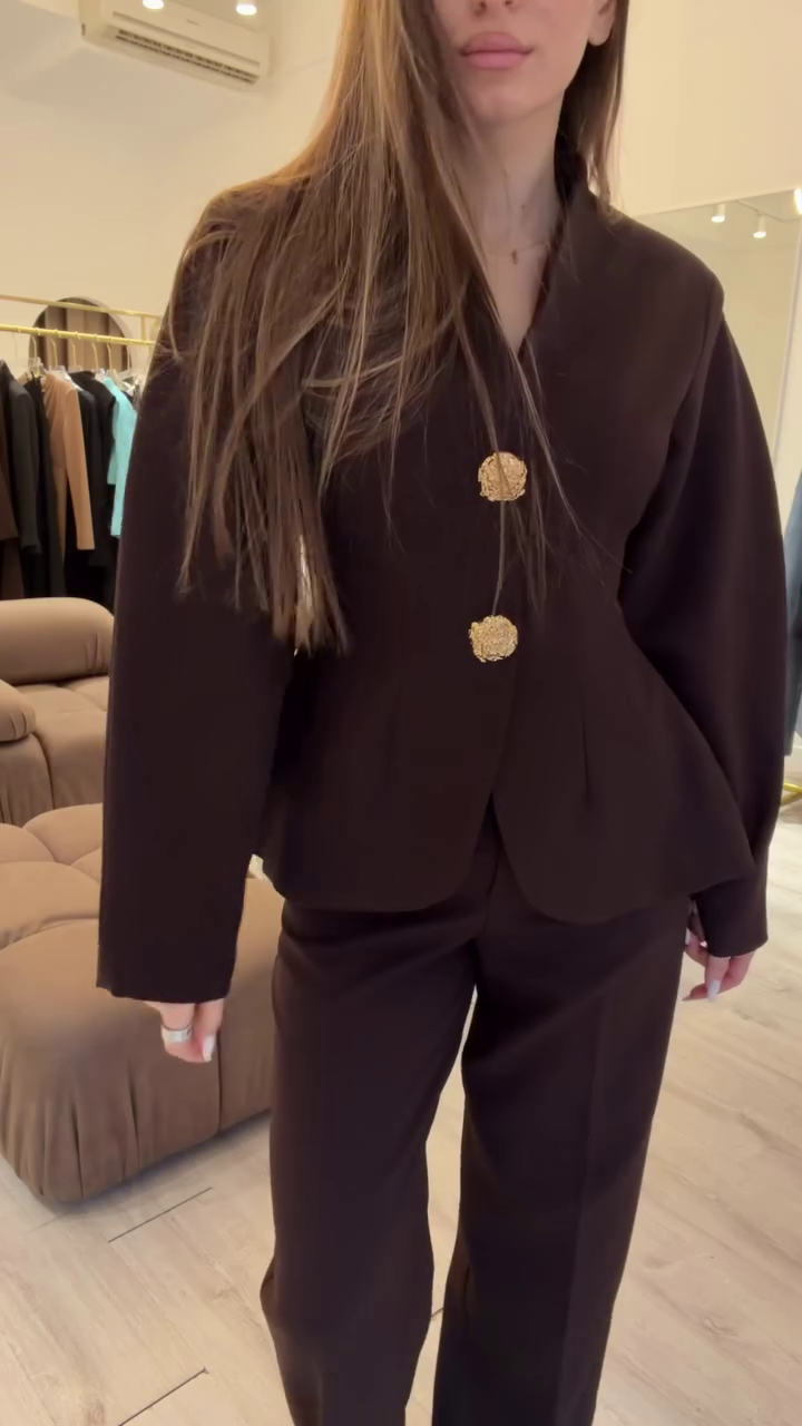 ✨ Chocolate Brown Padded Shoulder Blazer Set – Power Suit Glamour! ✨