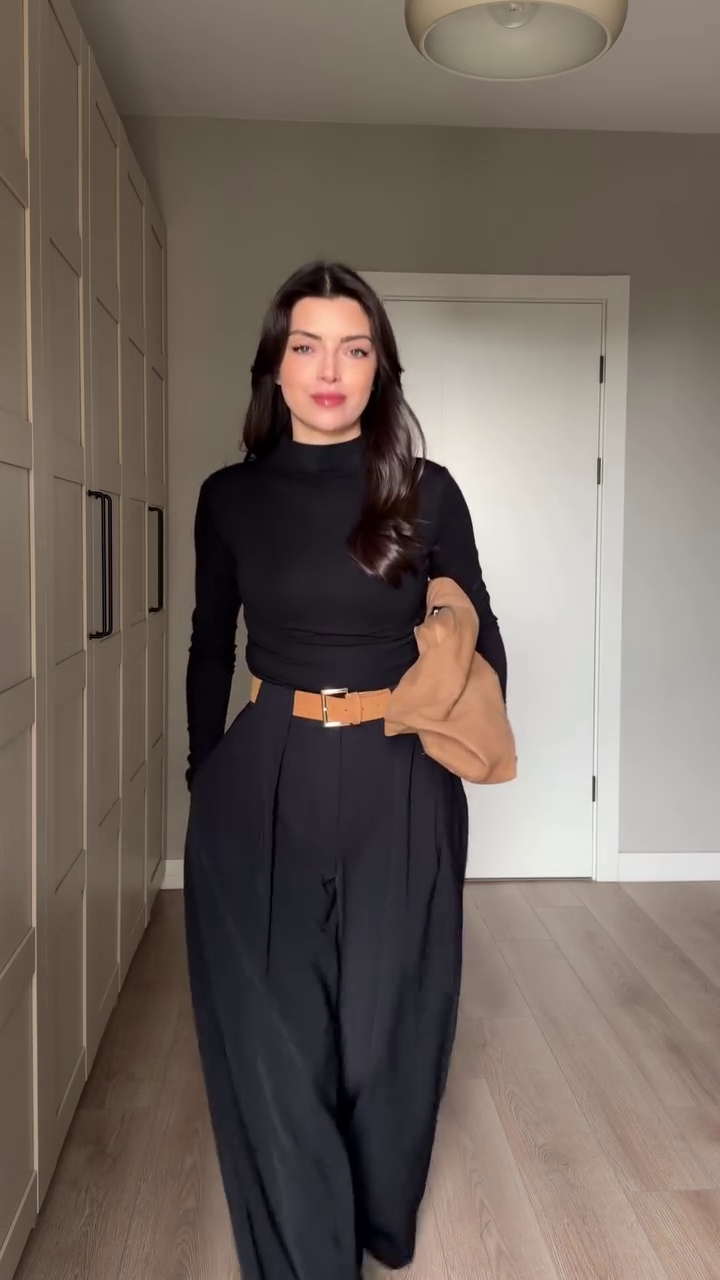 🖤 Black Turtleneck + Wide-Leg Pleated Black Pant Suit – Sleek Minimalist Power! 🖤