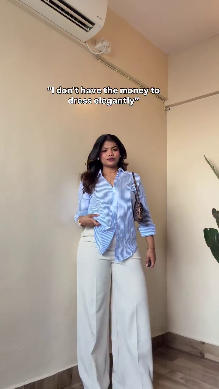 💙 Budget Chic Pinstripe Shirt – Elegant Style Made Effortless ✨👔