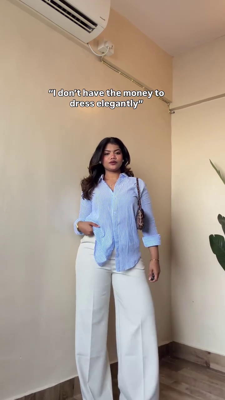 💙 Budget Chic Pinstripe Shirt – Elegant Style Made Effortless ✨👔