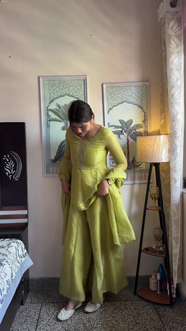 Pistachio Glow Royal Co-Ord Set – Embroidered Peplum Kurti with Palazzo & Dupatta 💚✨