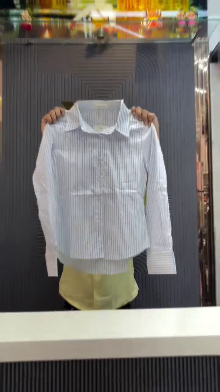 Classic Stripe Elegance Shirt – Smart Fit Vertical Line Formal Top 🤍✨