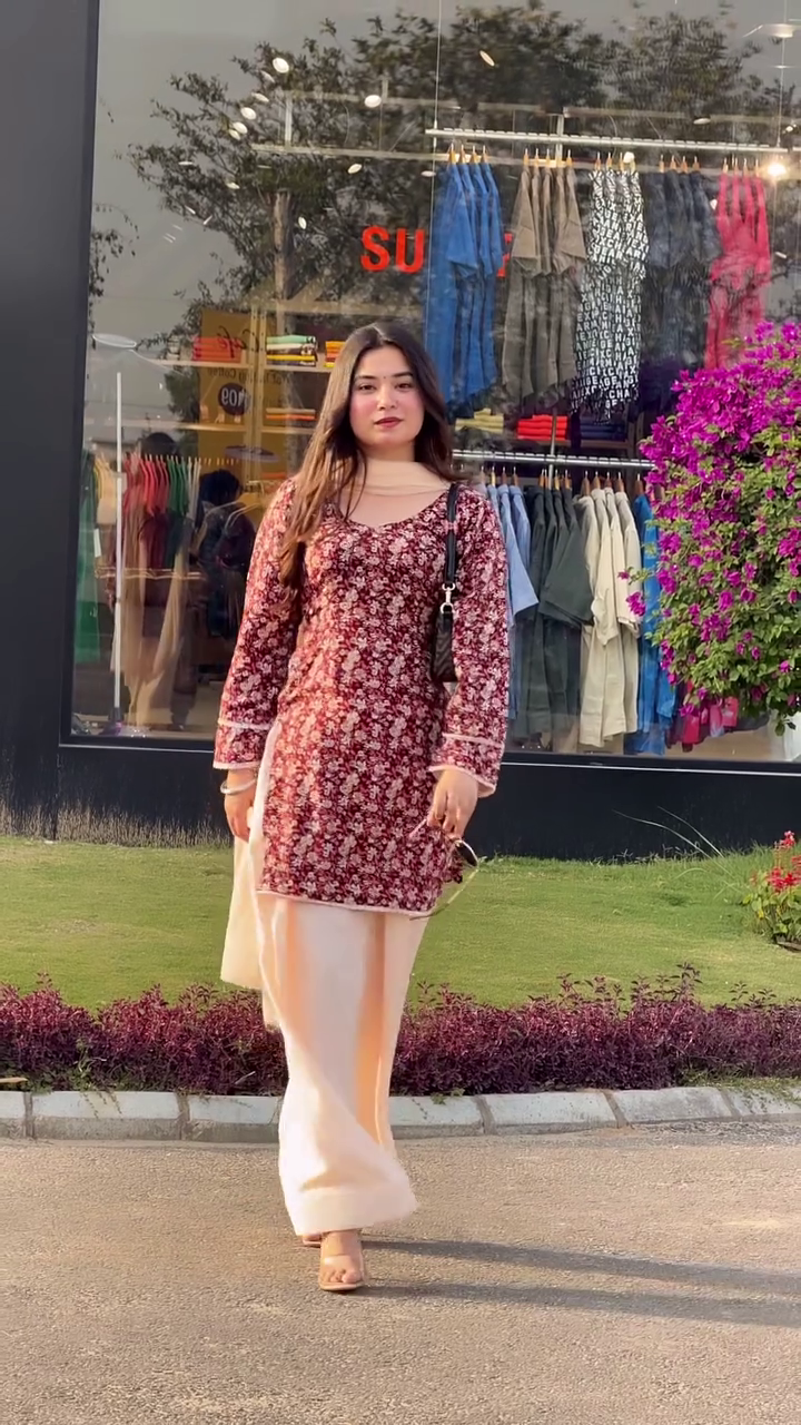 Wine Blossom Fusion Kurti Set – Floral Printed Top with Flowing Palazzo Pants 🍷🌸✨