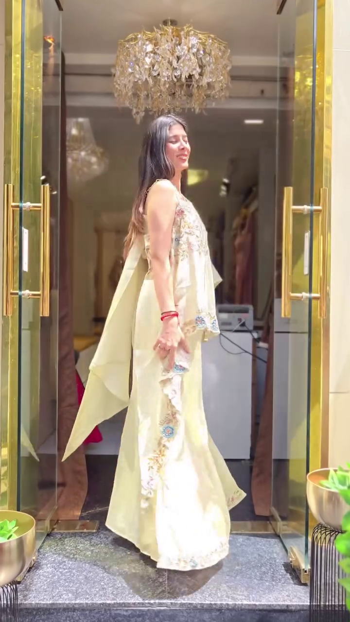 Ivory Aura Embroidered Cape Palazzo Set – Regal Elegance Redefined 🤍✨👑