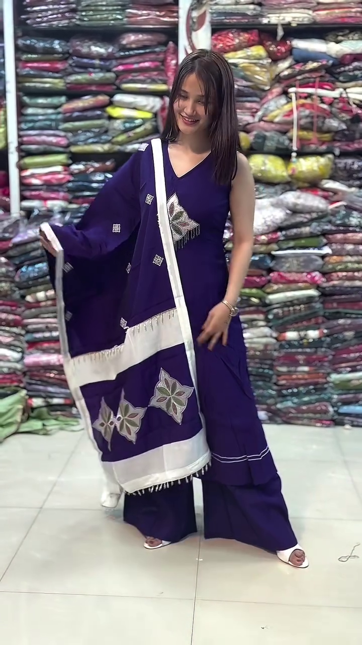 Ivory Grace Ethnic Suit Set with Statement Motif & Dupatta 🤍✨🌸