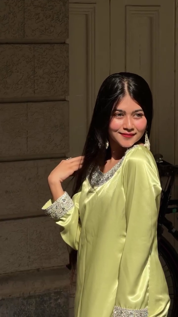 Sunlit Lime Luxe Straight Kurta ✨🌿💛