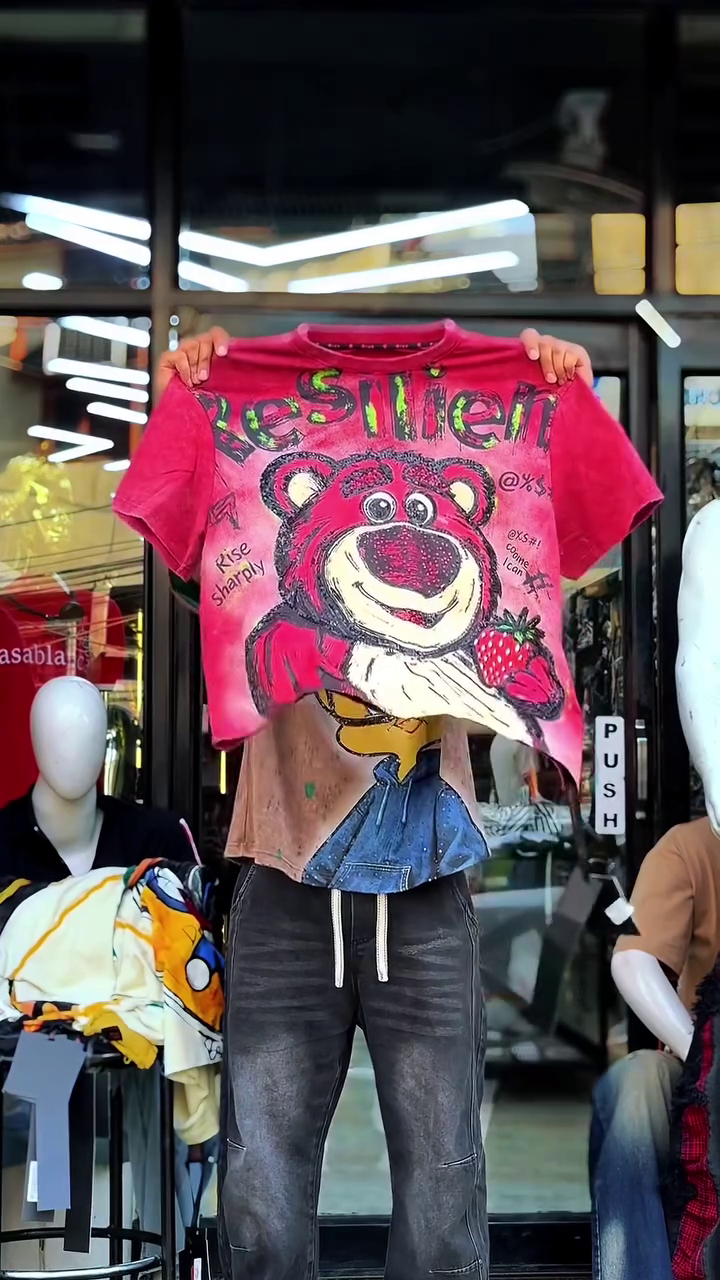 Retro Pop Tweety Graphic Tee – Bold Street Style Statement 🐥🔥🖤