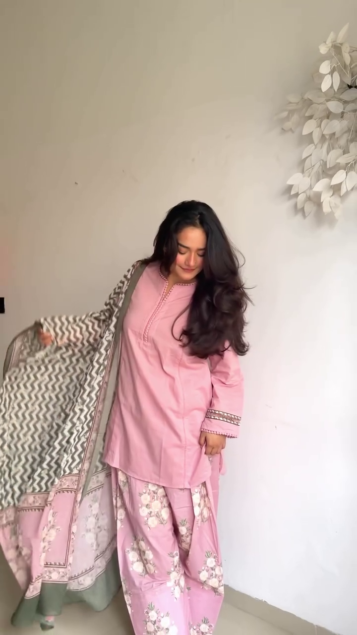 Blush Bloom Printed Kurta Palazzo Set with Dupatta – Elegant Ethnic Charm 🌸💖✨