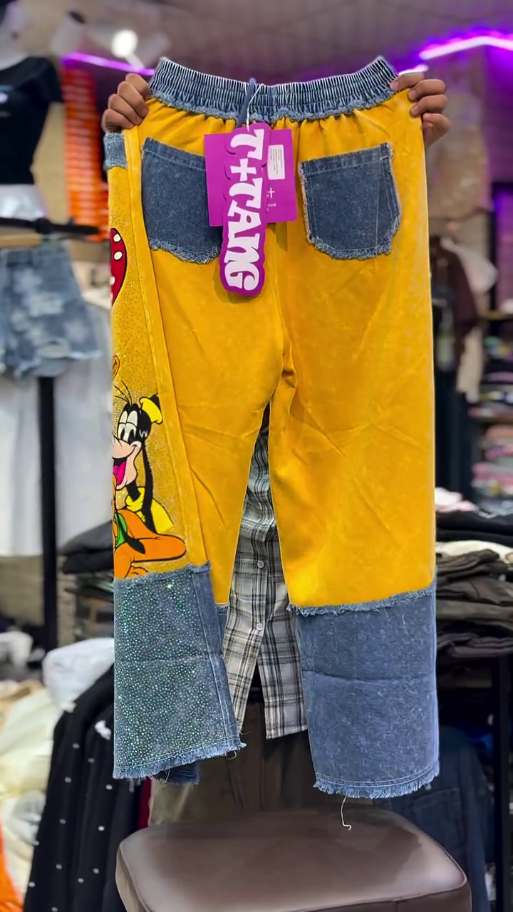 Cartoon Pop Streetwear Co-Ord Set – Fun, Funky & Full of Vibes 🎨🔥😎
