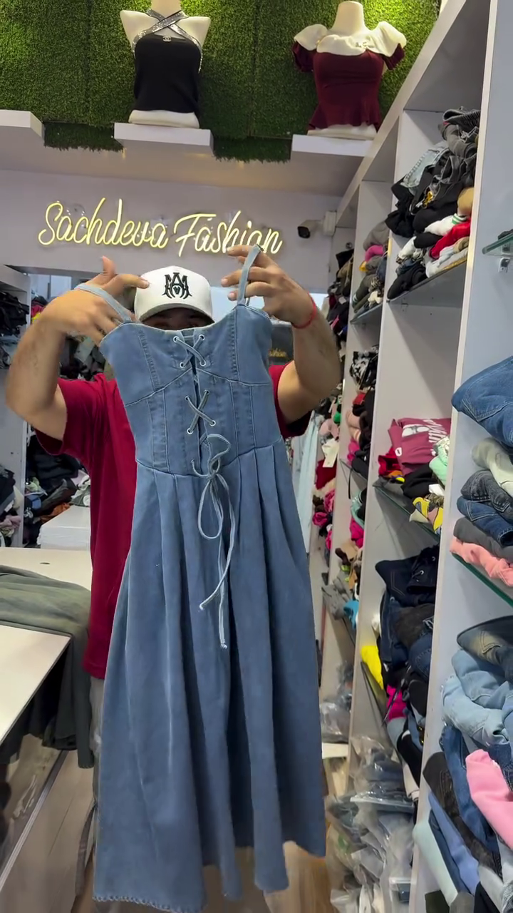 Denim Dream Lace-Up Midi Dress – Effortless Chic Meets Street Style 💙👗✨