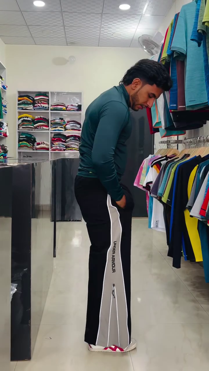 Athleisure Zip-Slit Track Pants – Sporty Luxe Comfort Fit 🖤⚡👖