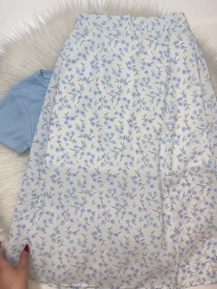 🩵✨ Sky Blossom Casual Top & Floral Skirt Set ✨🌸