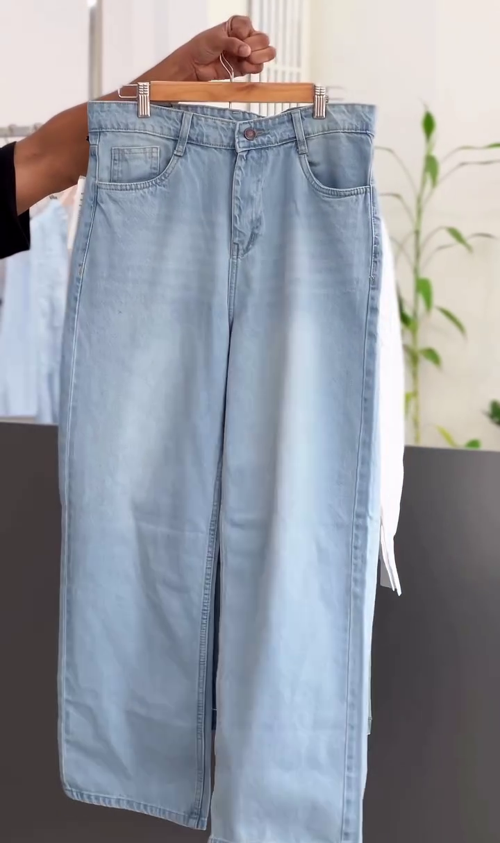 💙✨ Classic Denim Layered Shirt Dress & Wide-Leg Jeans Set ✨🤍