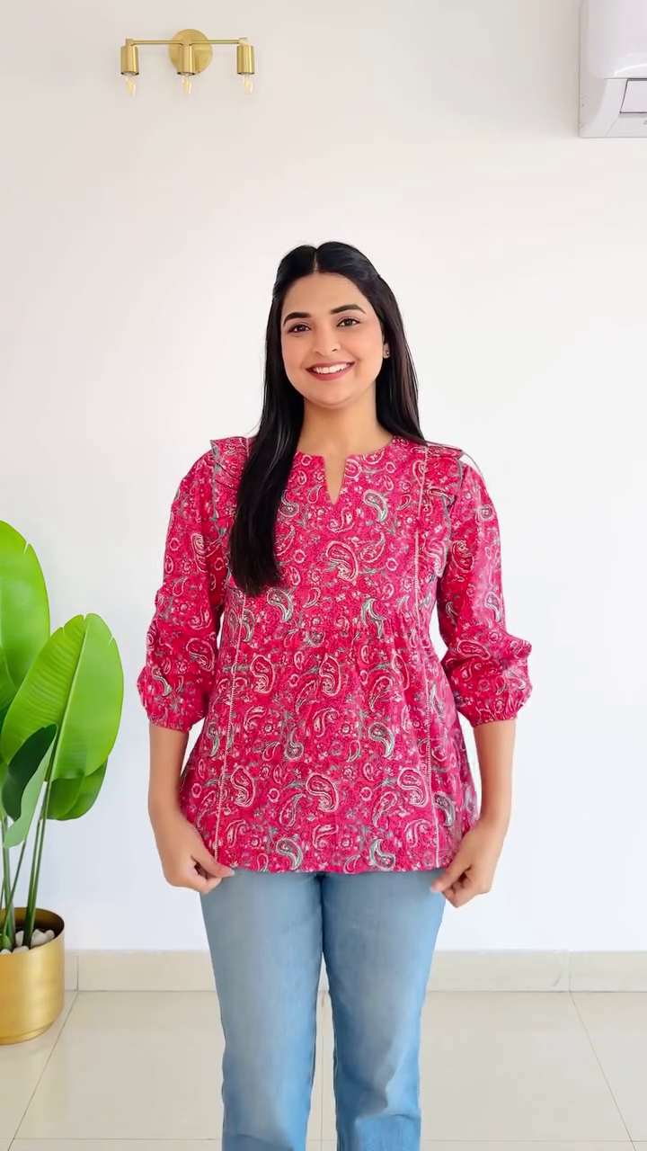 🌺✨ Elegant Paisley Print Flowy Peplum Tunic Top for Casual, Office & Everyday Chic Styling ✨🌺