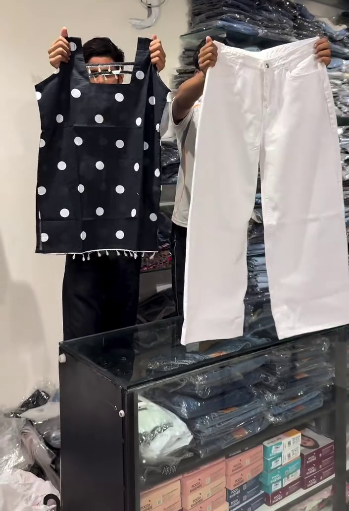 🖤🤍 Elegant Sleeveless Polka Dot Tunic Top with Classic White Wide Leg Pants Co-Ord Combo for Women | Casual Chic Fashion Outfit