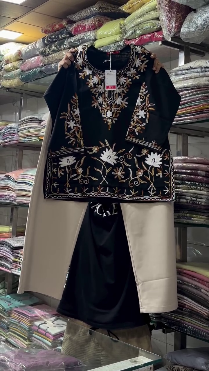 🖤🌿 Women's Premium Embroidered Ethnic Style Kurti with Intricate Floral Threadwork and Elegant Straight Fit Design