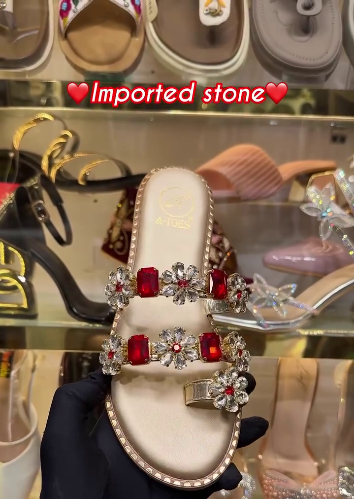 ✨  Luxury Ruby Floral Crystal Embellished Flat Sandals for Girls & Women ✨👡❤️