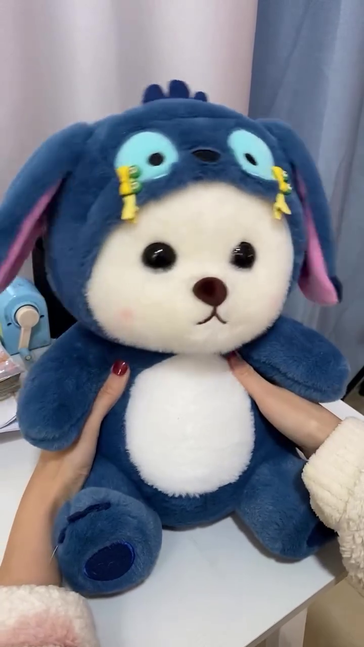 💙 Premium Cute Cartoon-Inspired Plush Doll – Soft Cuddle Toy with Cozy Character Hoodie for Kids, Collectors & Decorative Display 🧸✨
