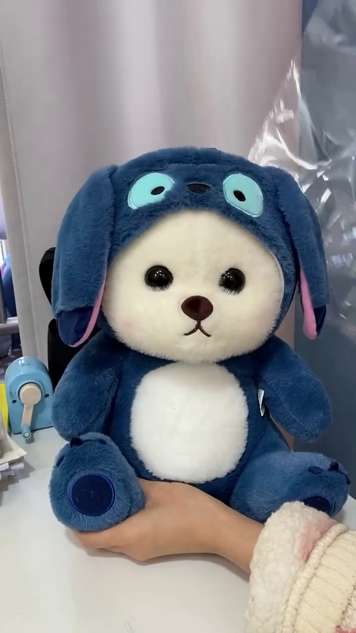 💙 Premium Cute Cartoon-Inspired Plush Doll – Soft Cuddle Toy with Cozy Character Hoodie for Kids, Collectors & Decorative Display 🧸✨